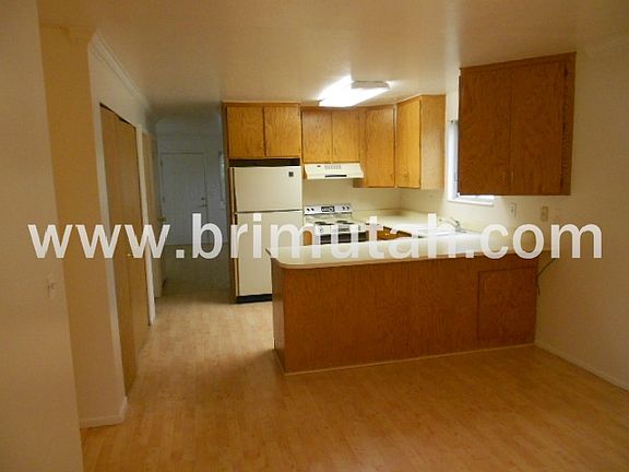 5th image of 1725 E Imperial Park Ln