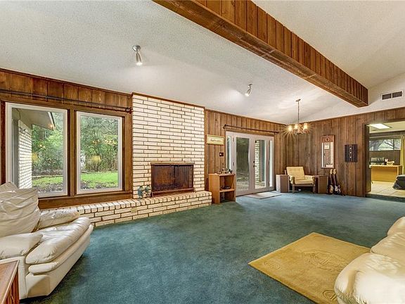 4th image of 4109 Hyridge Dr