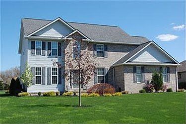 2nd image of 3310 Linden Pl