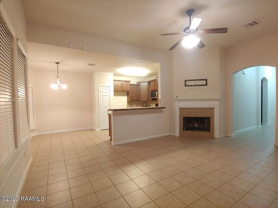 218 Lakefront Dr, Rayne, LA 70578 Zillow