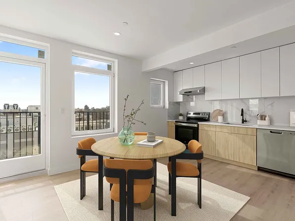 26-15 4th St #10A, Astoria, NY 11102