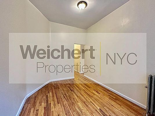 5th image of 695 Saint Nicholas Ave APT 4