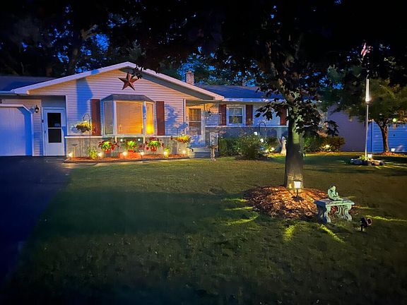 3rd image of 526 Northwood Dr