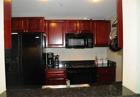 5th image of 1 Nassau St Unit 1601