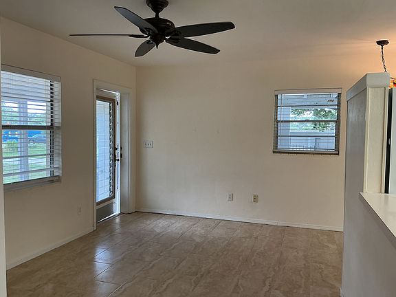 3rd image of 109 Eastway Dr