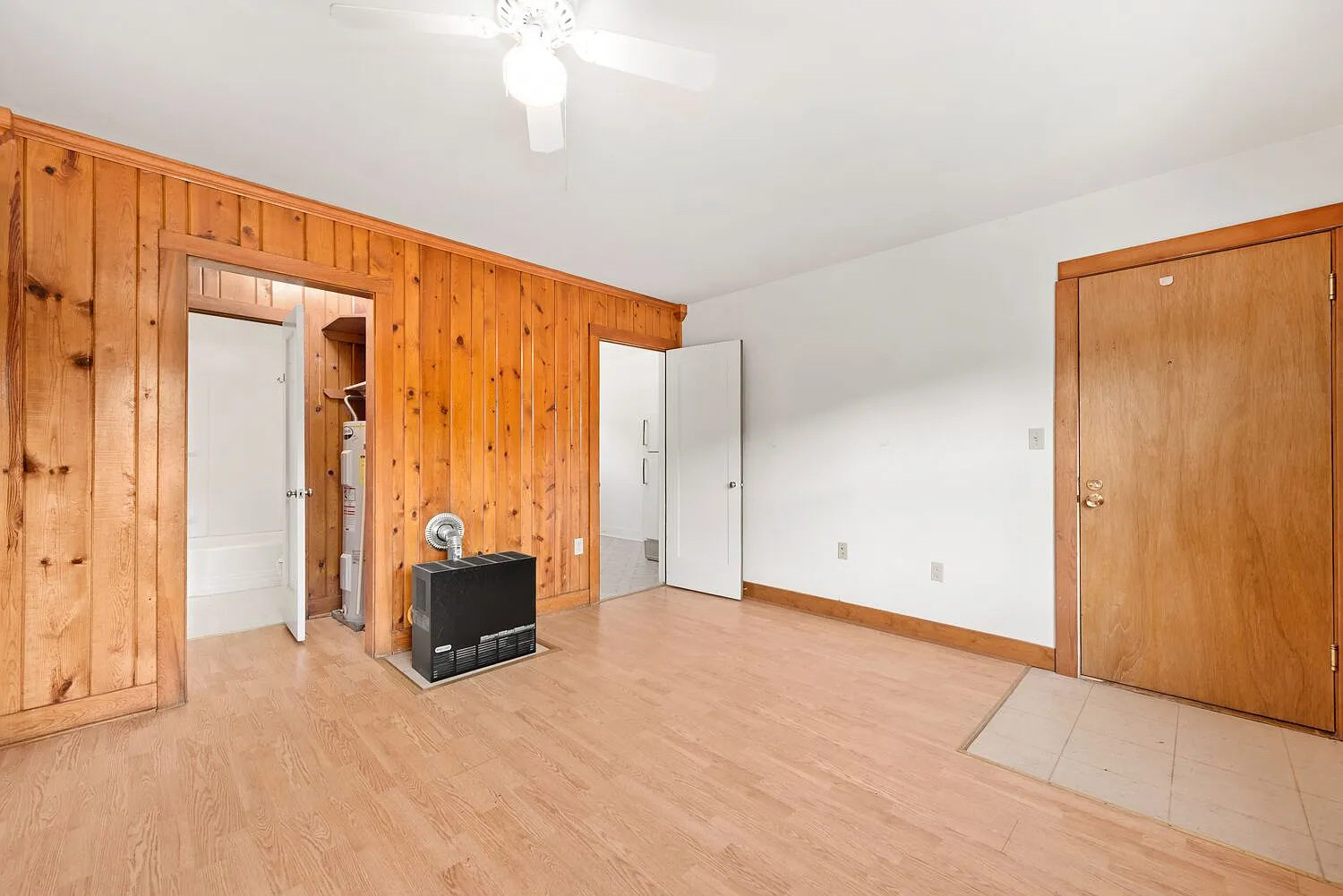 2 bed, 860 sqft, $1,250 — Photo 2