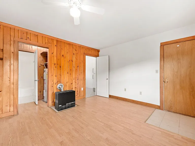 312 Grandview Dr #1 — Photo 2