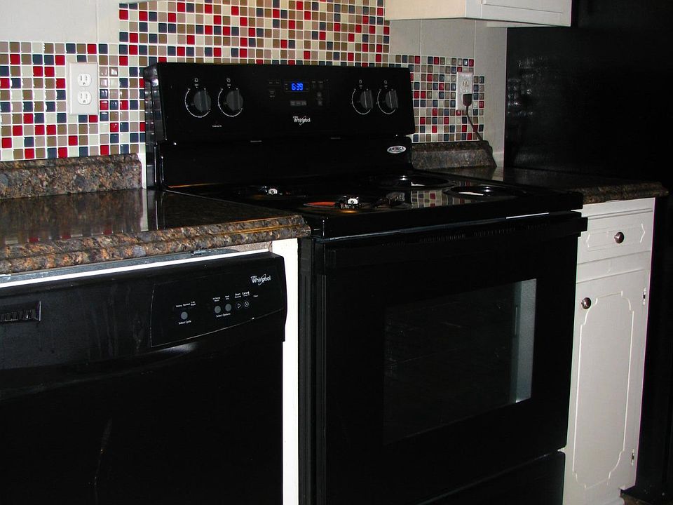 1st image of 7 Amber Ln APT B