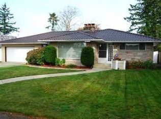 4723 Marmont Dr, Seattle, WA 98203