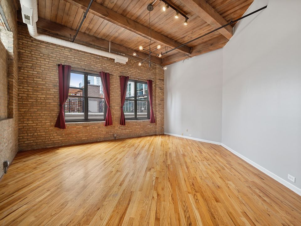 1st image of 225 W Huron St APT 605