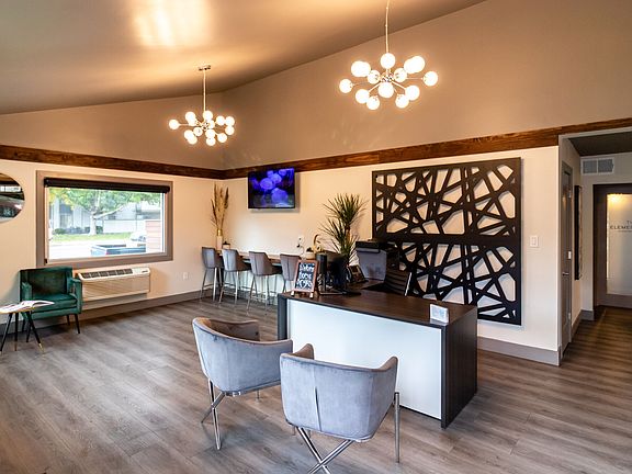 3rd image of 825 Delucchi Ln APT 1192