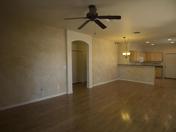 3rd image of 846 N Pueblo Dr Unit 1