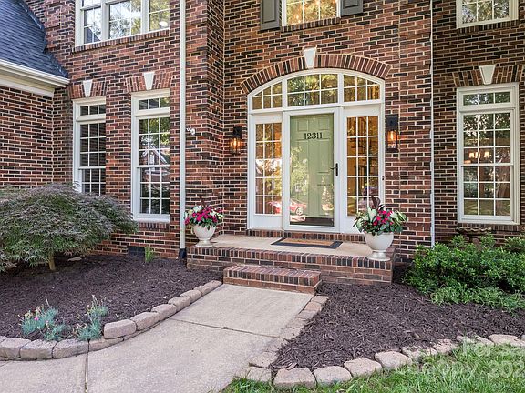4th image of 12311 Braeloch Ct