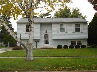 5949 Vistamar Rd, Toledo, OH 43611