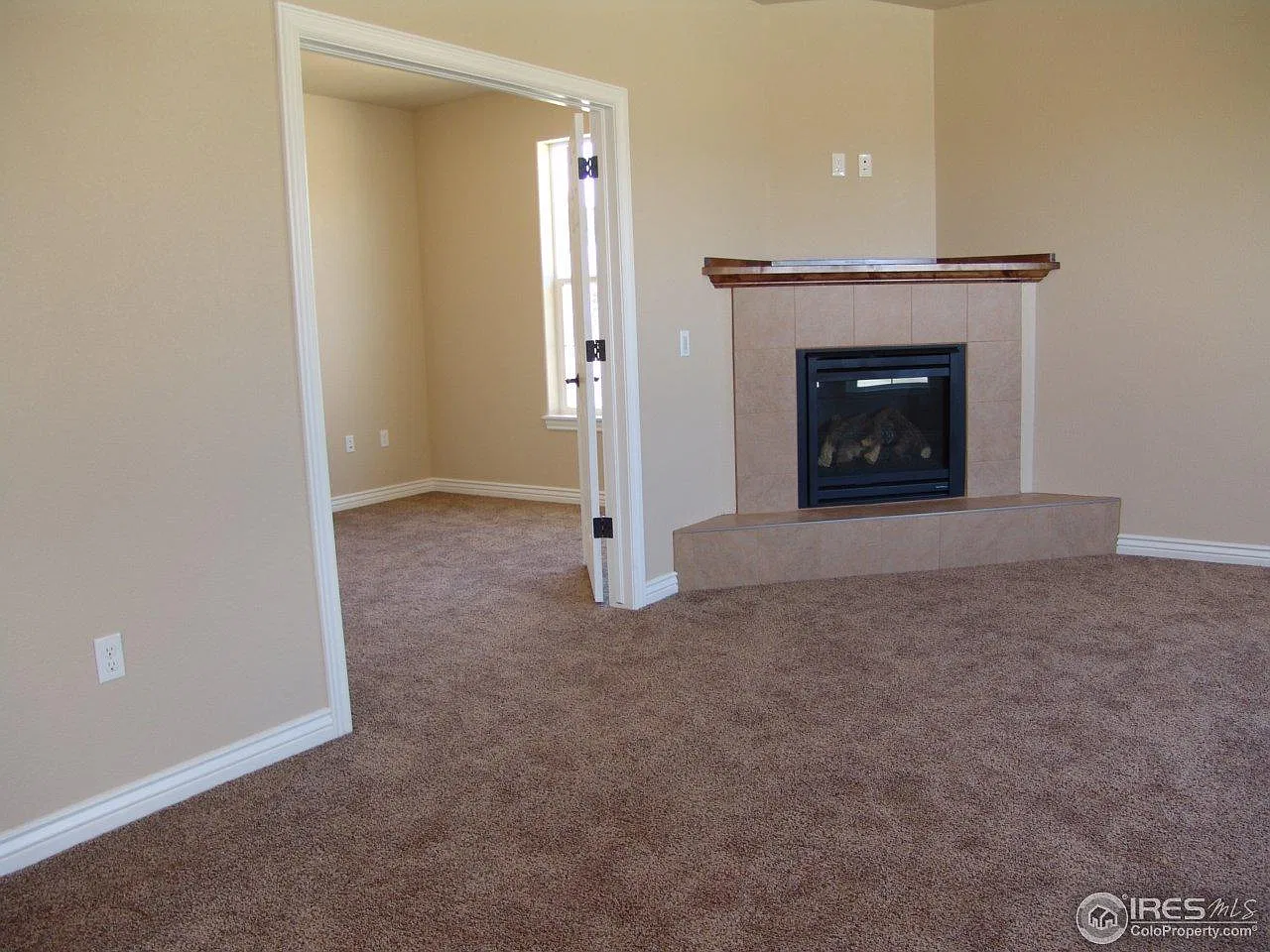 3 bed, 1652 sqft, $2,300 — Photo 4