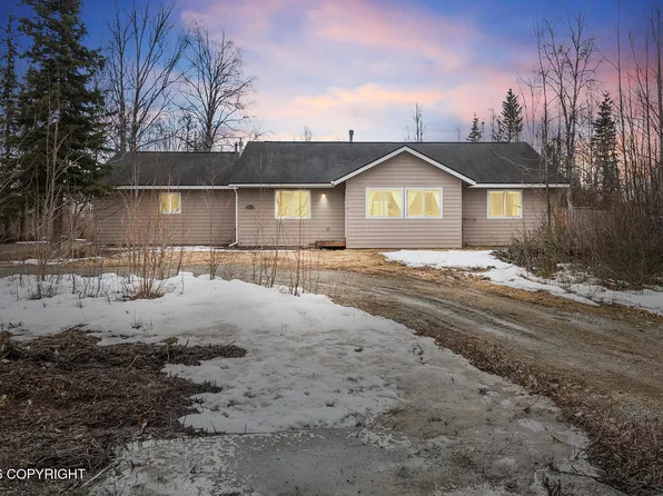 9676 W Rosehill Dr, Wasilla, AK 99623