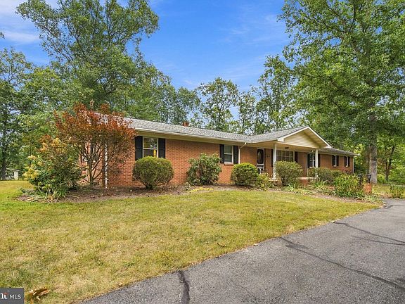 5th image of 9712 Hedgesville Rd