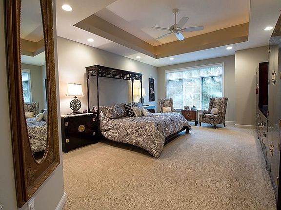 5th image of 10564 Oakmont Way