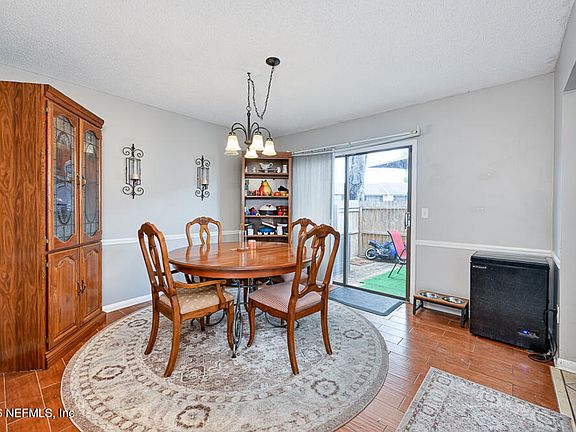 4th image of 1101 KETTERING Way