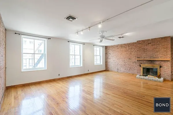 Rented by Bond New York | media 12