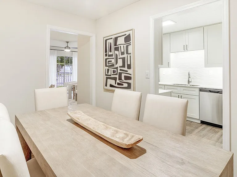 The Oliver Apartment Homes — Photo 11