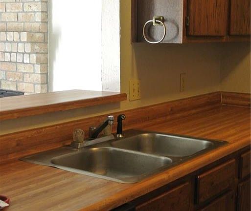 5th image of 4917 Delwood St APT B7