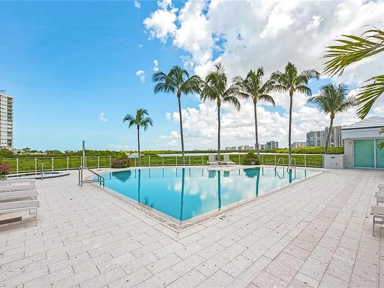 60 Seagate Dr #1606 — Photo 41
