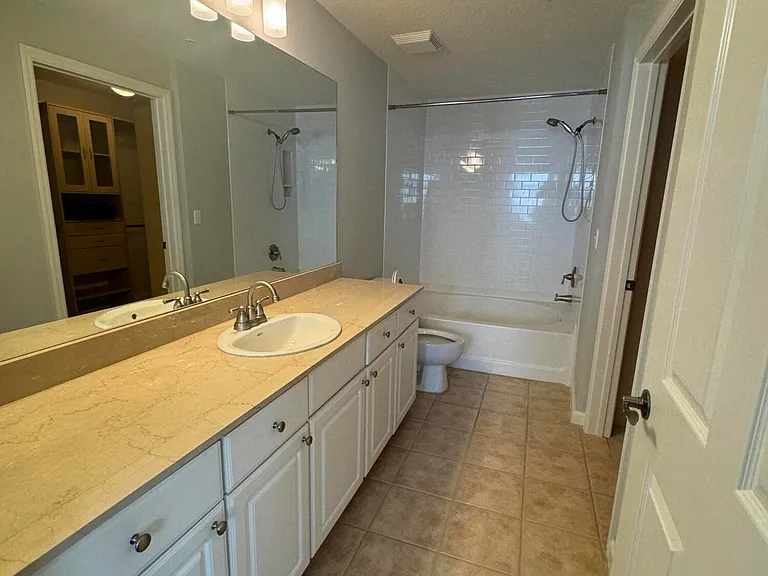225 Murcia Dr #305 — Photo 7