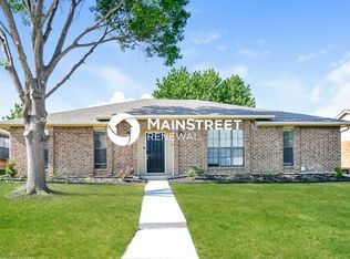 1001 Field Trail Dr, Mesquite, TX 75150