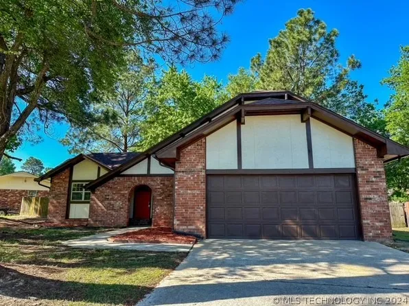 802 Hardy Springs Cir, McAlester, OK 74501