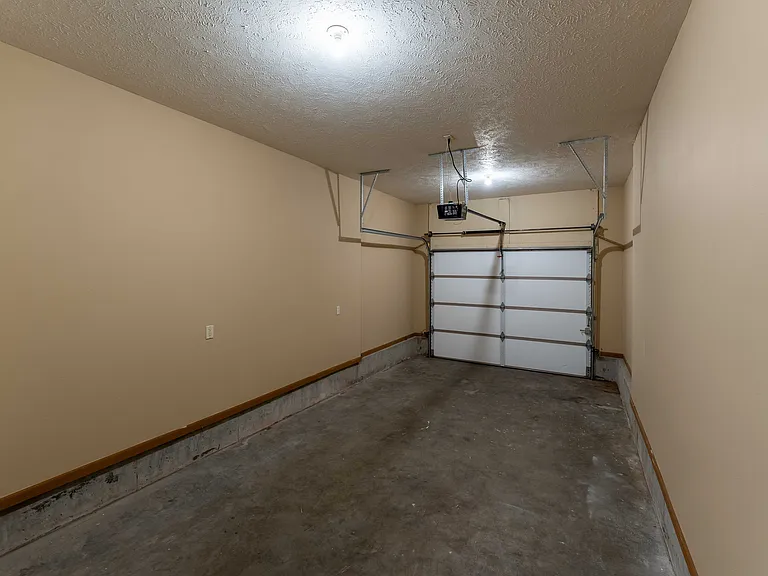 Oakwood Heights Townhomes — Photo 147