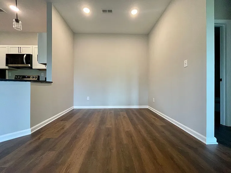 15th Hole Apartments — Photo 14