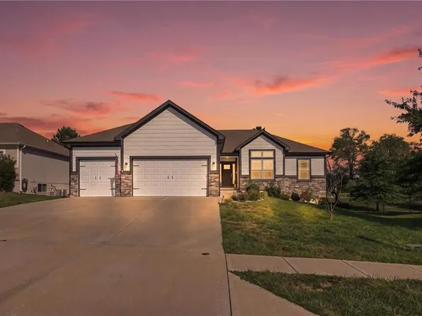 2209 Greenfield Ct, Kearney, MO 64060