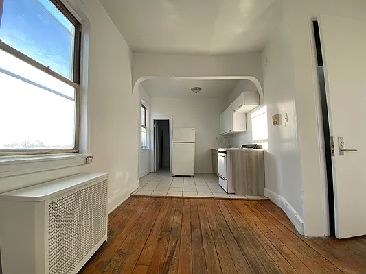 Rented by Nooklyn NYC LLC | media 4