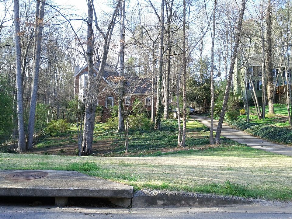 1st image of 307 Falls Ct