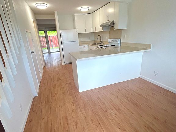 2nd image of 94-1480 Lanikuhana Ave APT 527