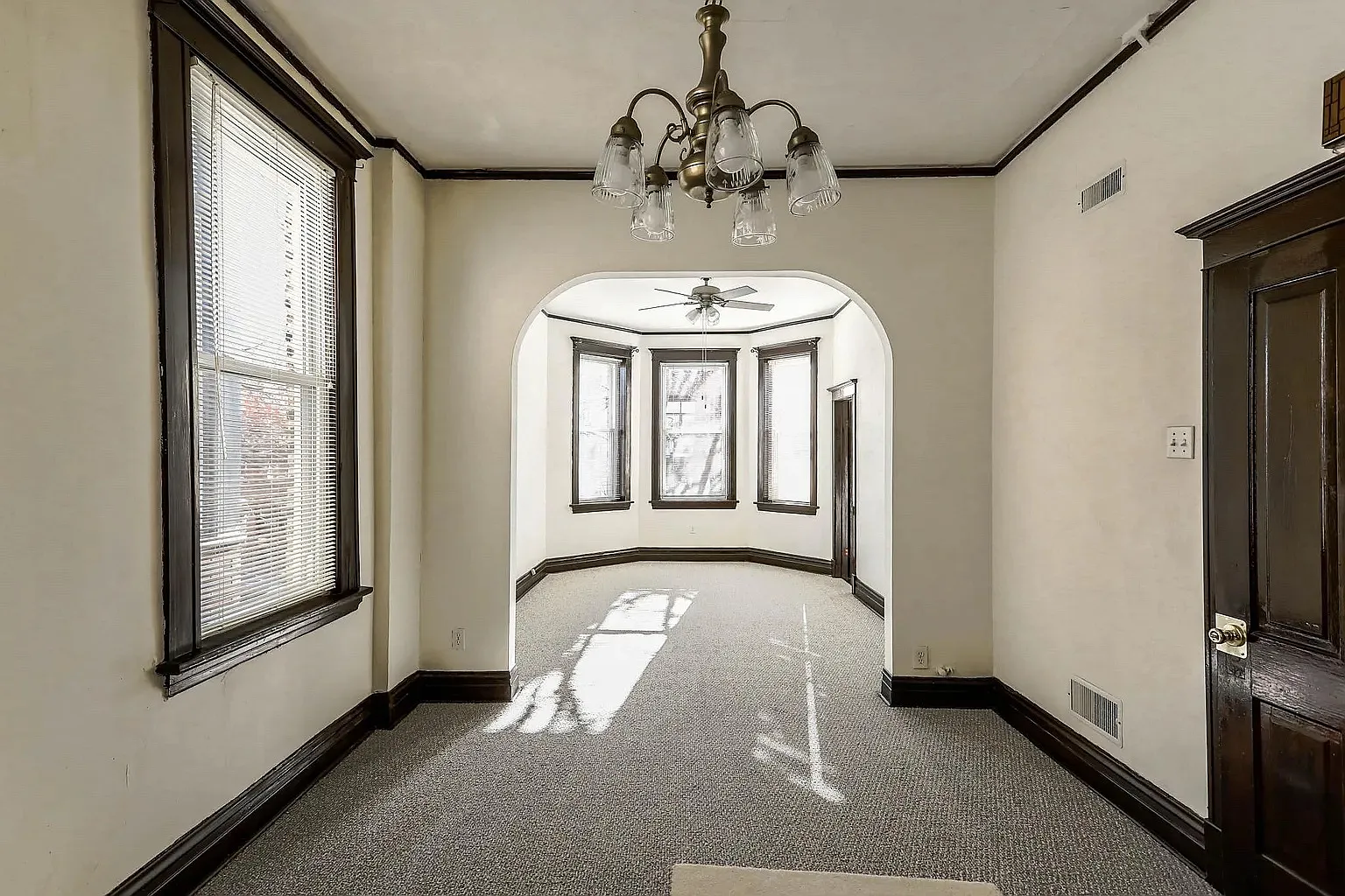 2 bed, 1100 sqft, $1,850 — Photo 4