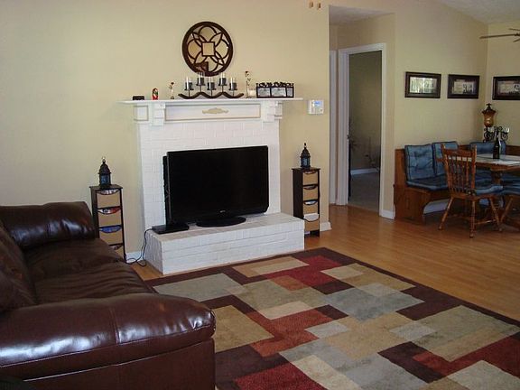 living room - dining area