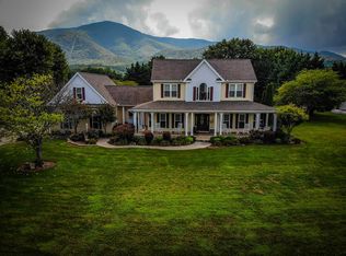 3529 Hiley Dr, Sevierville, TN 37862