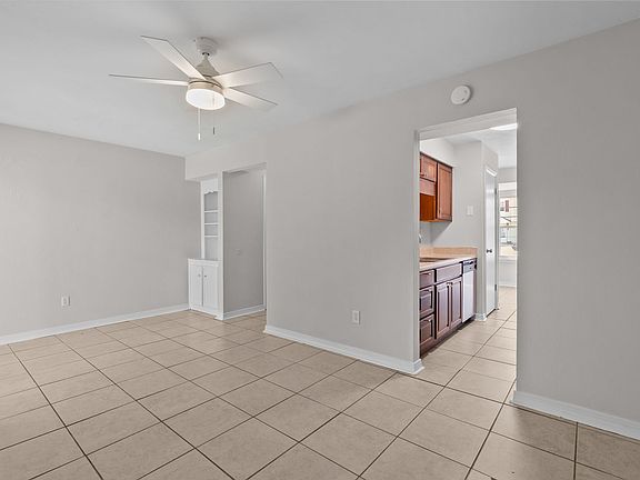 4th image of 5516 Amhurst Ct
