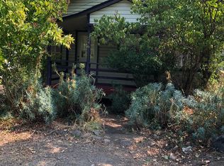 246 4th St, Ashland, OR 97520
