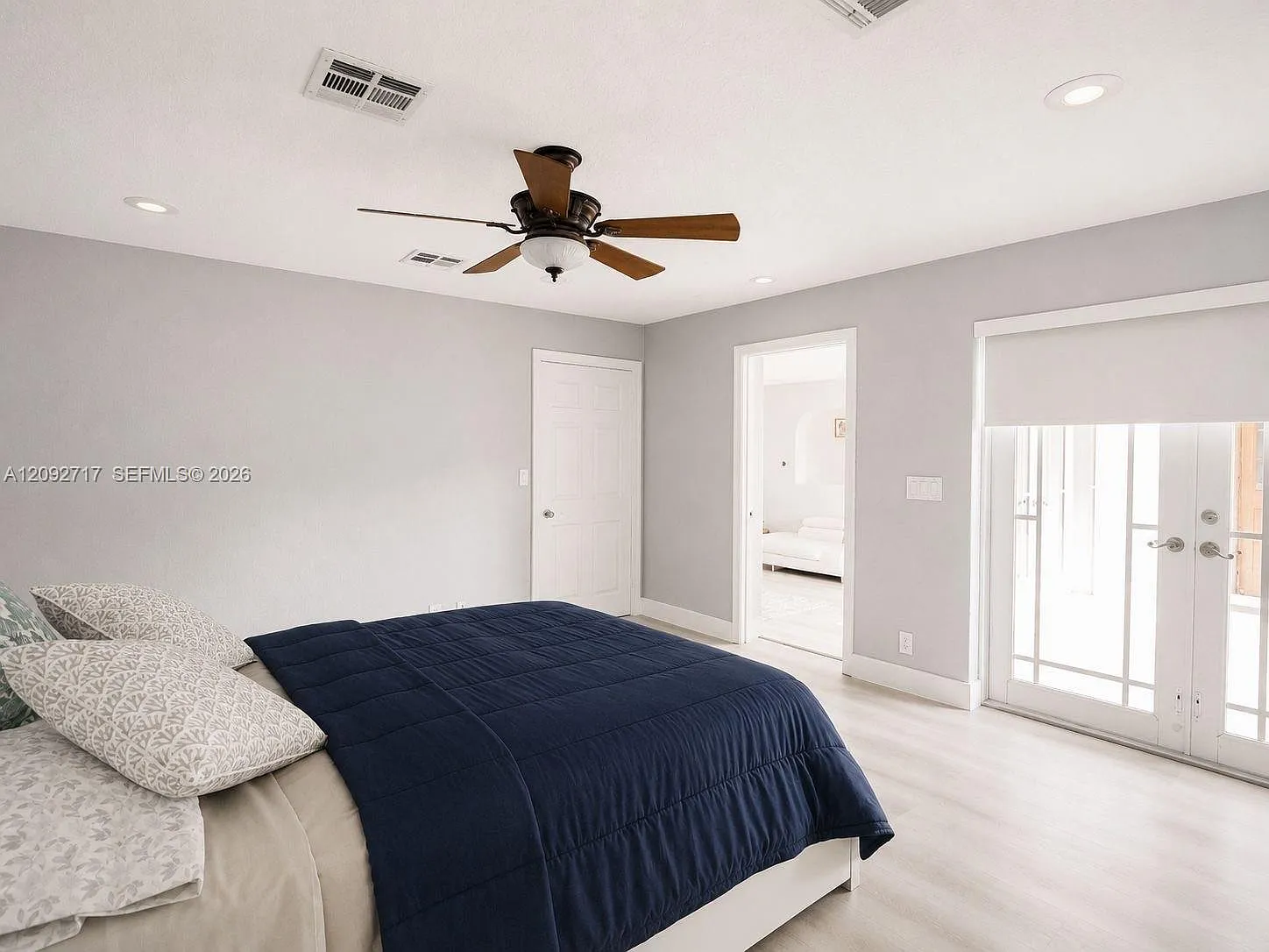 4 bed, 3.0 bath, 2471 sqft, $7,900 — Photo 3