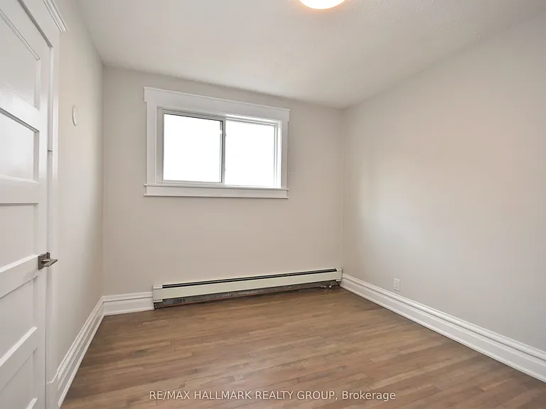 375 Mackay St #2 — Photo 25