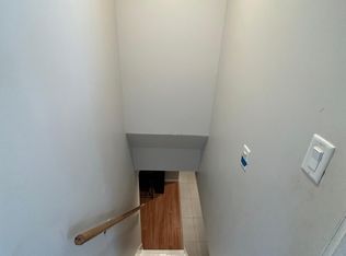 10 Eileen Ave, Plainview, NY 11803