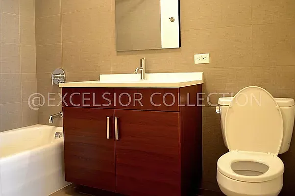 Rented by The Excelsior Collection LTD | media 6