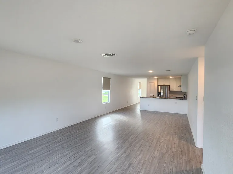 2815 Charpak Dr — Photo 36