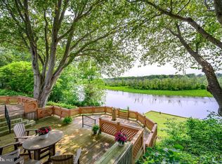 25292 Sandy Point Rd, Greensboro, MD 21639