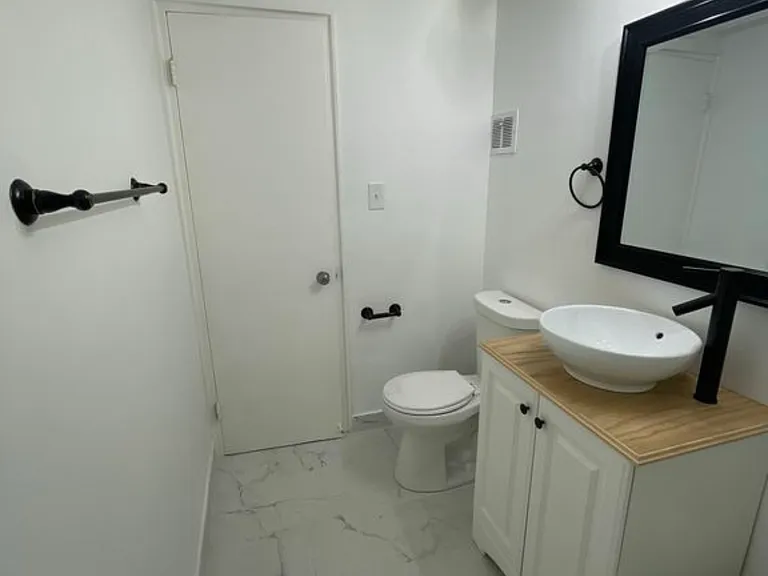 11820 Edgewater Dr #222 — Photo 6