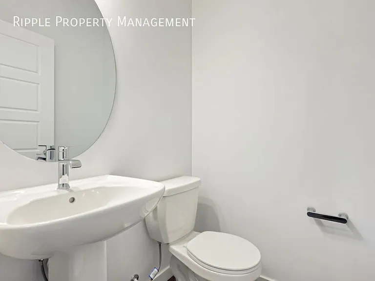 391 Belmont Ave SW — Photo 8