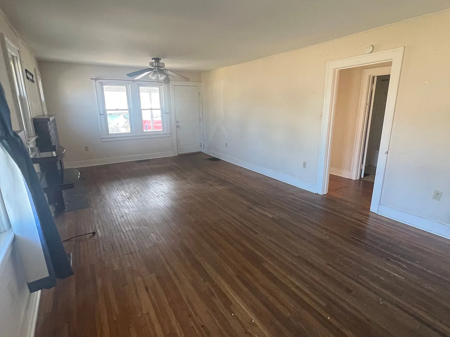 2 bed, 936 sqft, $1,000 — Photo 4
